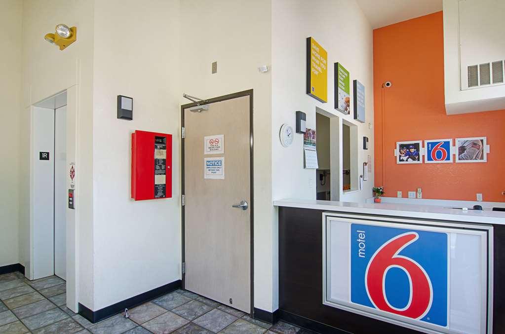 Motel 6-Fort Lupton, Co Interior photo